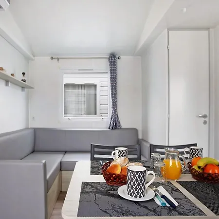 T2 I V- 15 Min From Nazare シャレー *