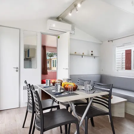 T2 I V- 15 Min From Nazare *